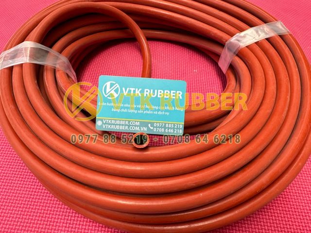 Ống silicon đỏ thích hợp cho thiết bị sấy, hấp và gia nhiệt